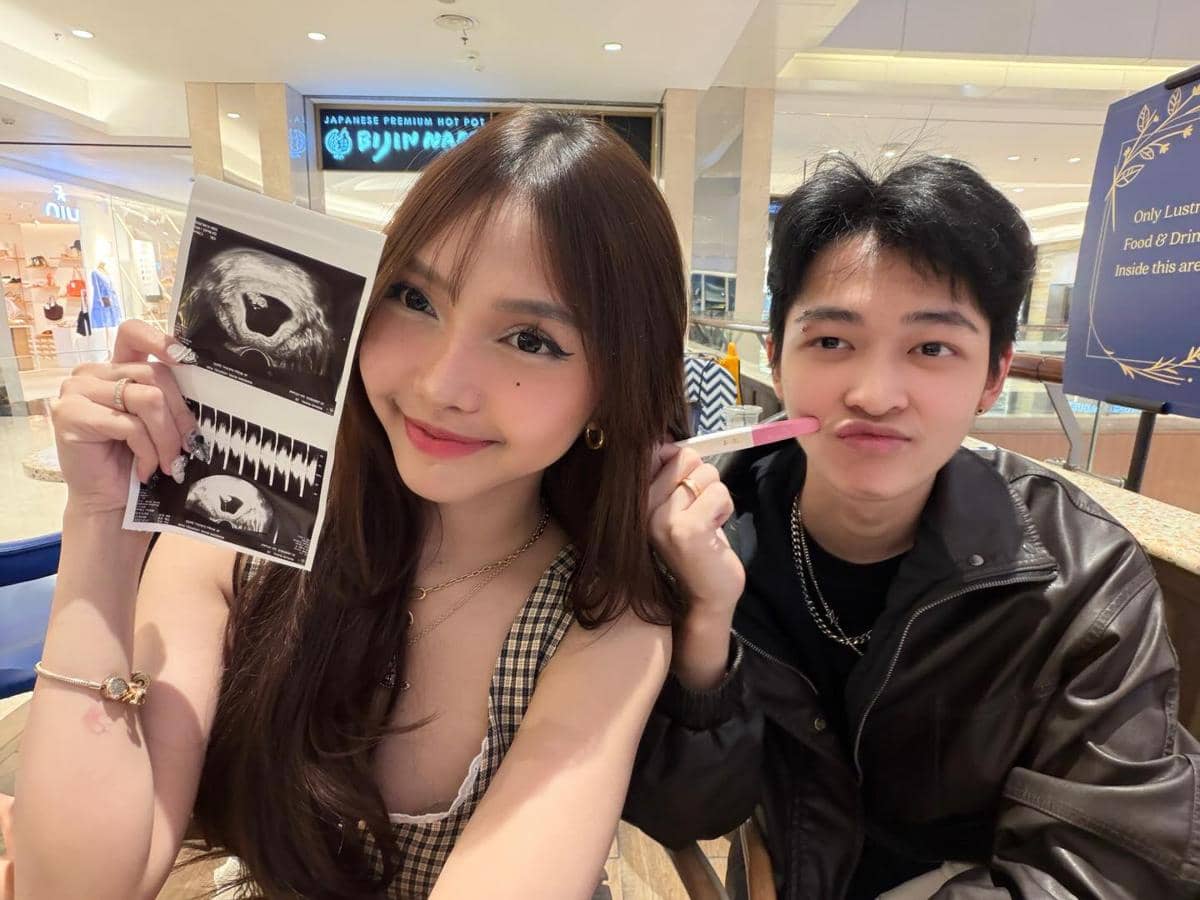 artis umumkan kehamilan awal 2026