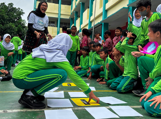 Komunitas Guna Ulang Aja (GUA) membawa program edukasi lingkungan berbasis metode 3R pada siswa SD Negeri Bambu Apus 02 Pamulang, Tangerang Selatan, 