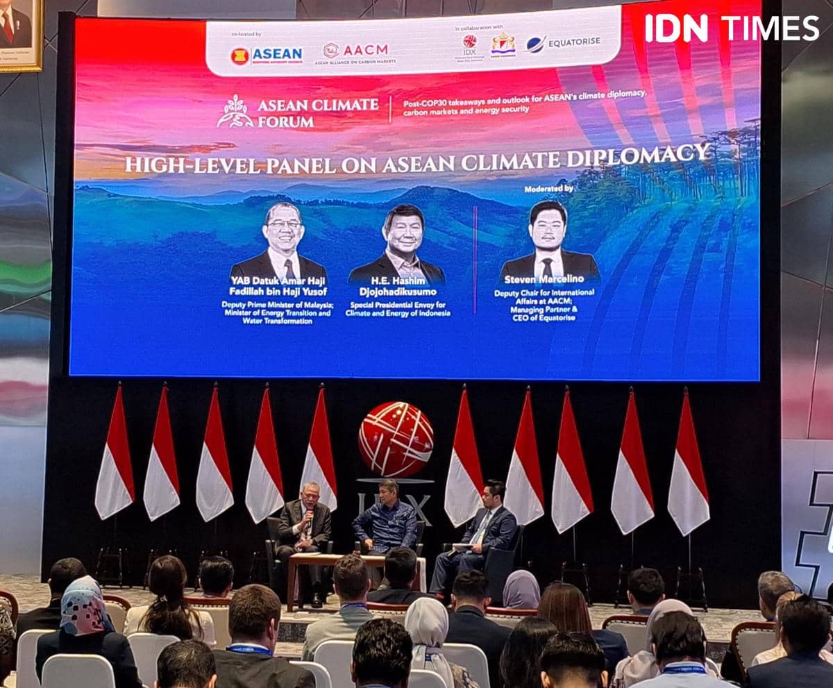 Hashim Djojohadikusumo saat menghadiri ASEAN Climate Forum (ACF) 2026 di Gedung Bursa Efek Indonesia (BEI) Jakarta