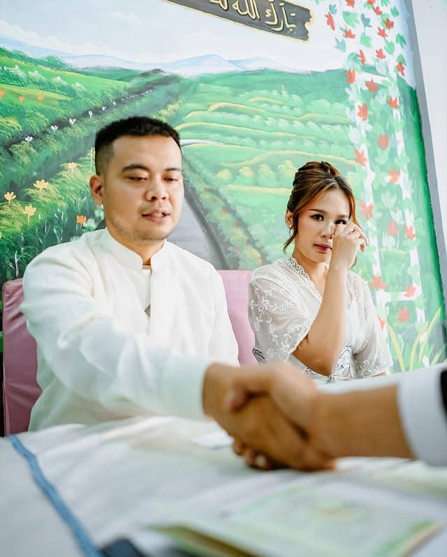 potret pernikahan Reza SMASH dan Santi Febrianti