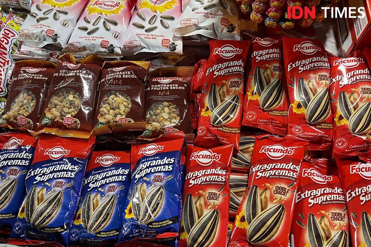 Pipas atau kuaci camilan khas penonton sepak bola Spanyol