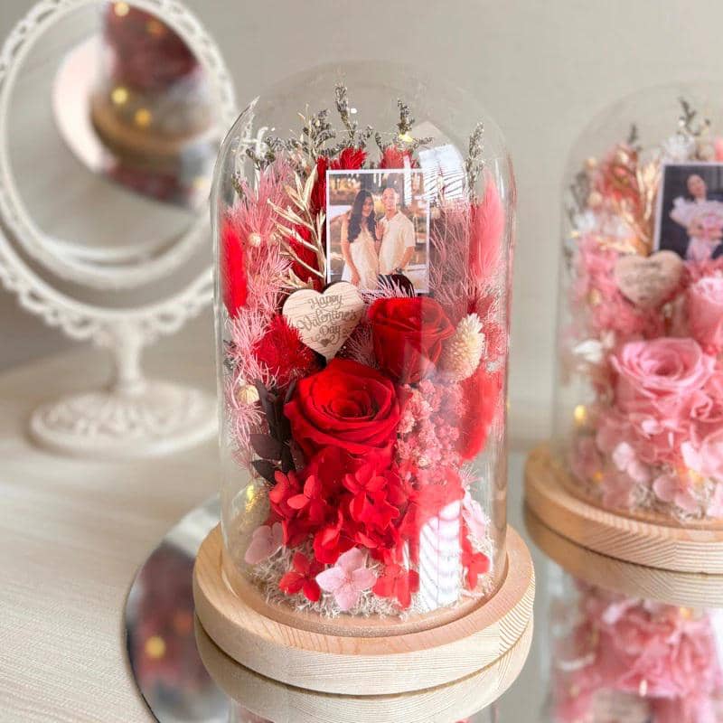 Ilustrasi kado Valentine (Shopee/LOVE & LILY Florist)