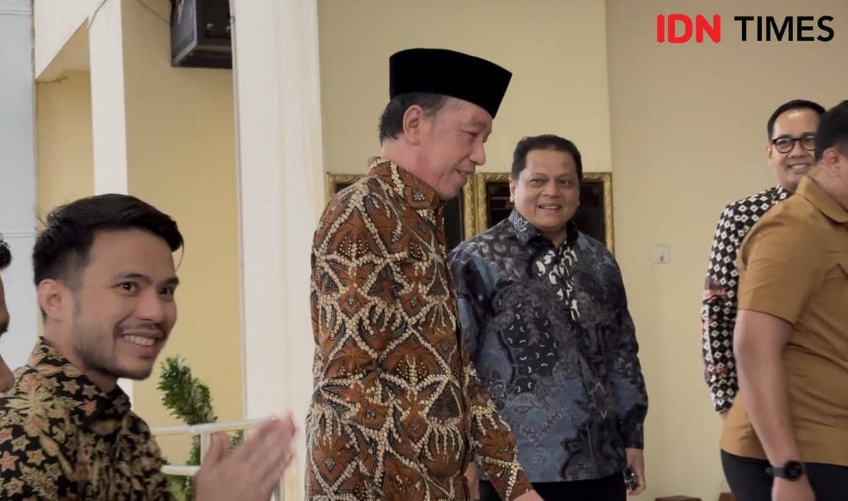 Presiden ke-7 Jokowi menjalani pemeriksaan di Malpolresta Solo terkait kasus ijazah palsu. (IDN Times/Larasati Rey)