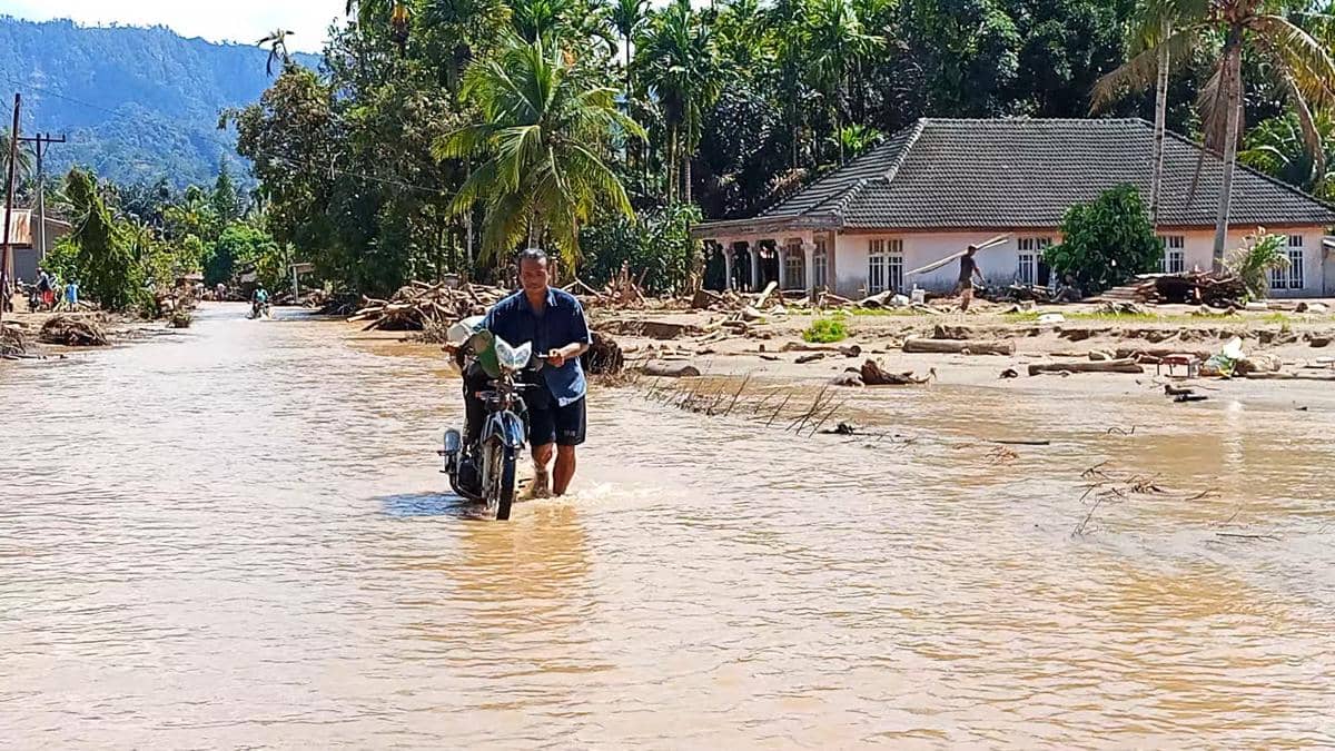 Kondisi Kecamatan Tukka, Kabupaten Tapanuli Tengah, pada Desember 2025 lalu. (Foto: Junaidin Zai)