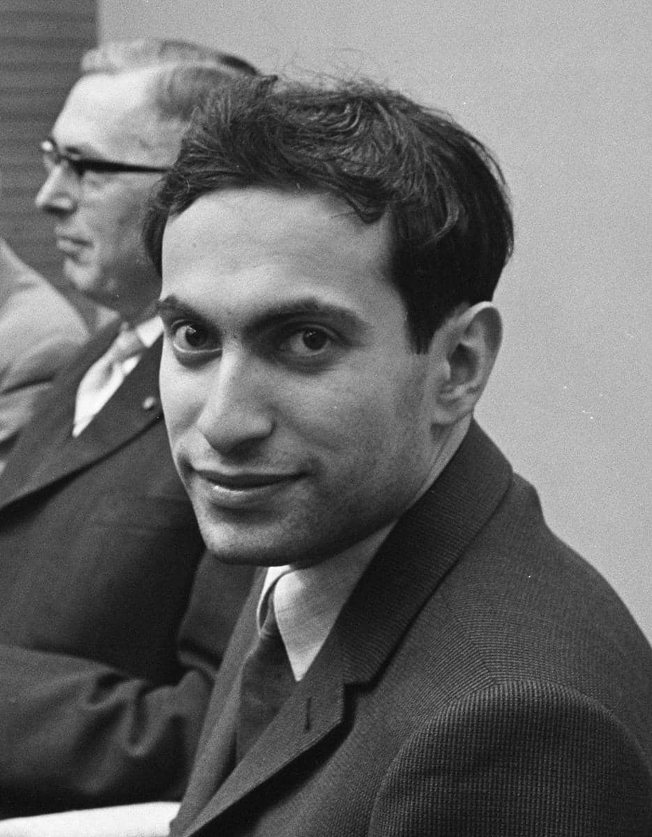 Potret Mikhail Tal