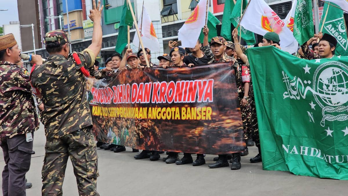 Massa GP Ansor Banten