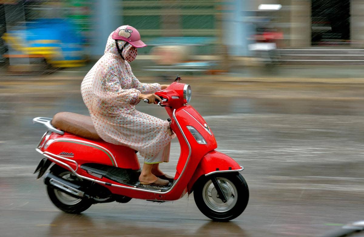 4 Cara Mengatur Posisi Kaki agar Berkendara Motor Lebih Nyaman