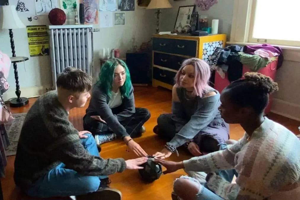 adegan dalam film The Friendship Game