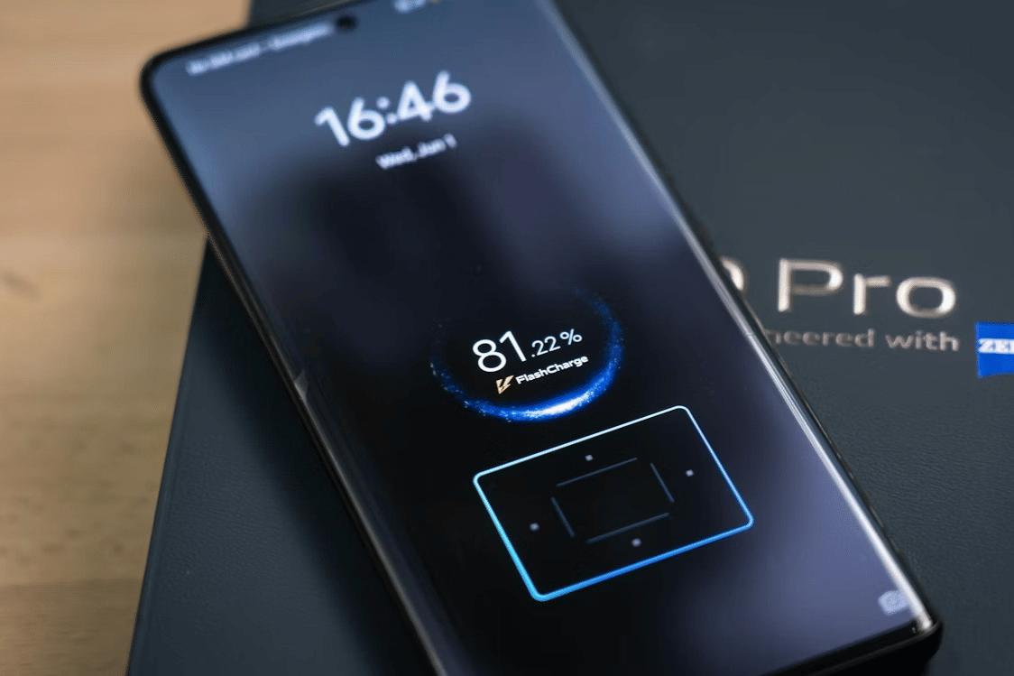 Mengapa Pengecasan Cepat di HP makin Jadi Standar Baru?