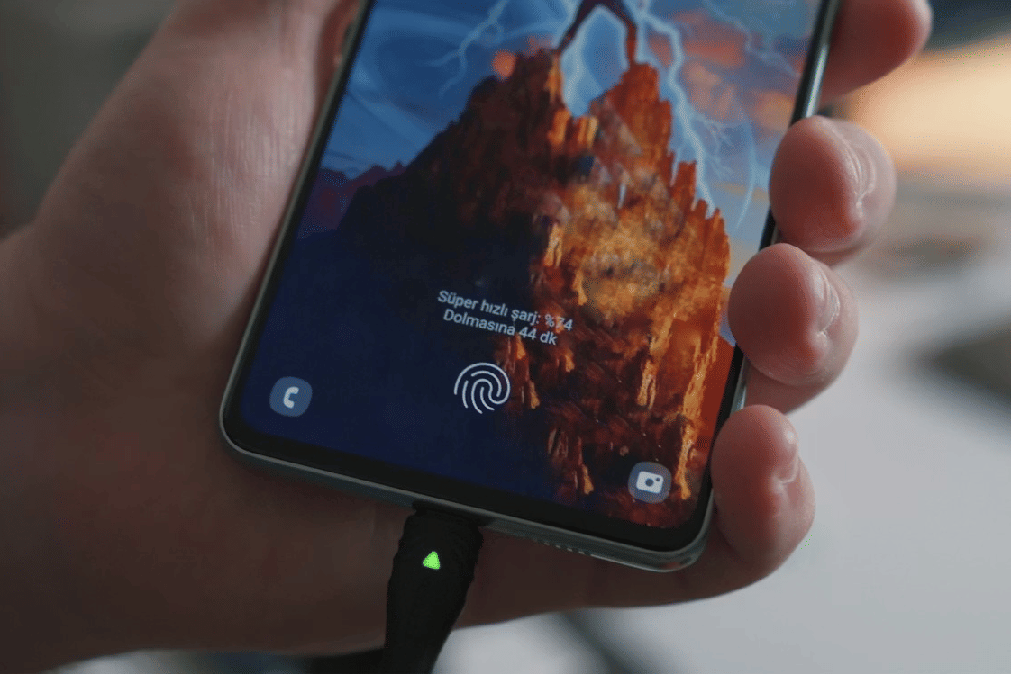 ilustrasi pengecasan cepat