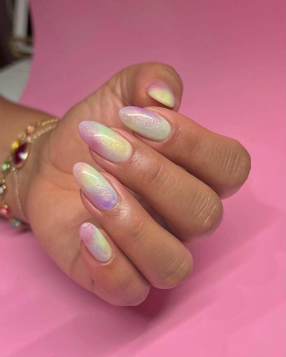 inspirasi watercolor nail art