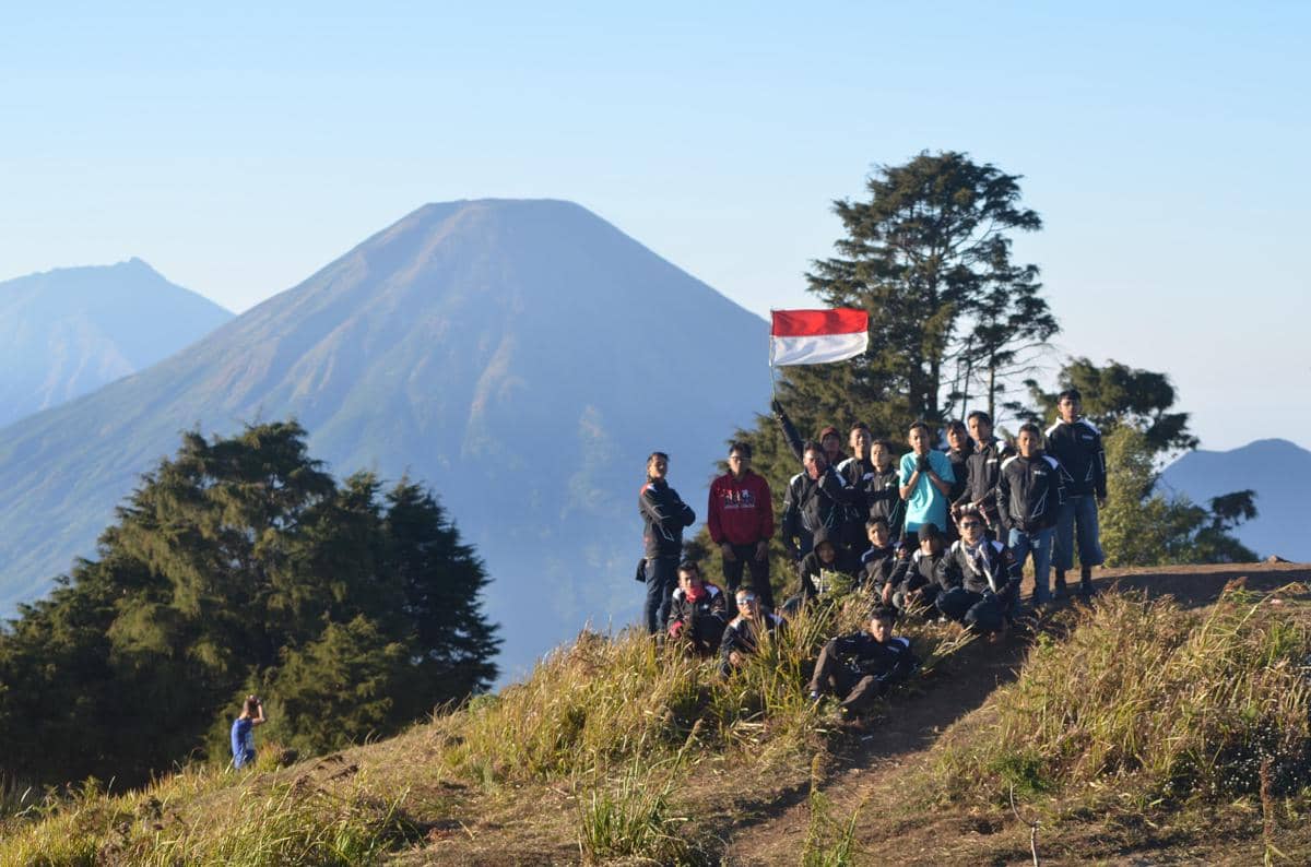 ilustrasi mendaki tektok