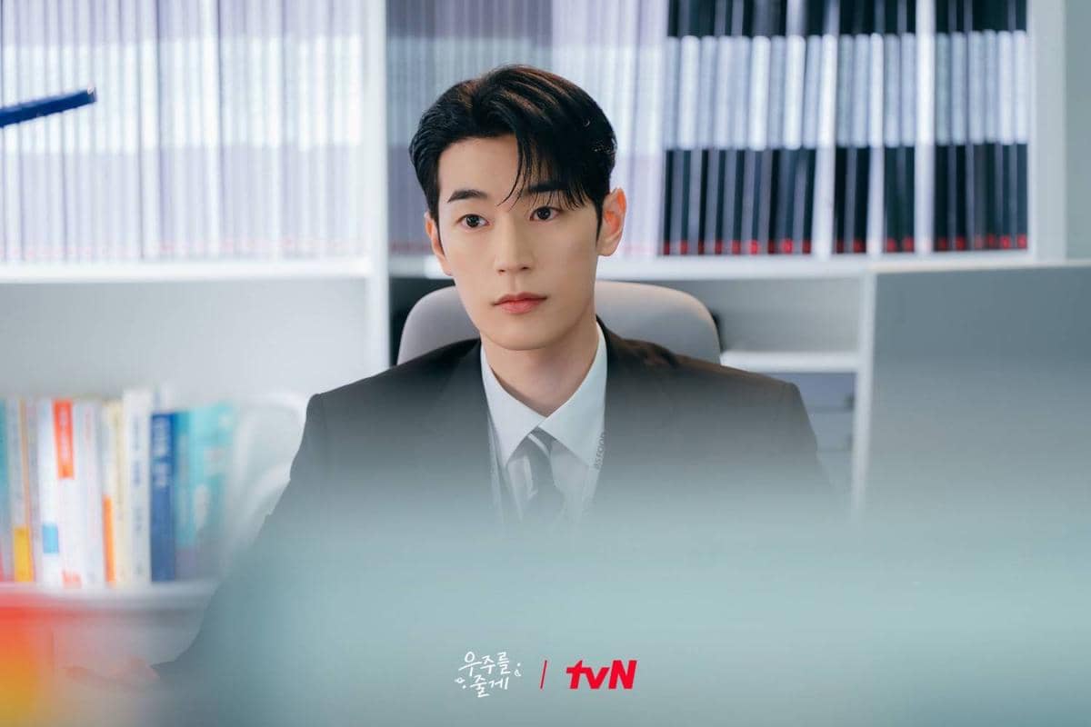 Still cut drama Our Universe 