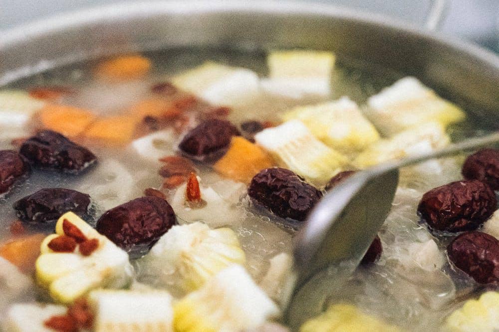 ilustrasi membuat kaldu kolagen