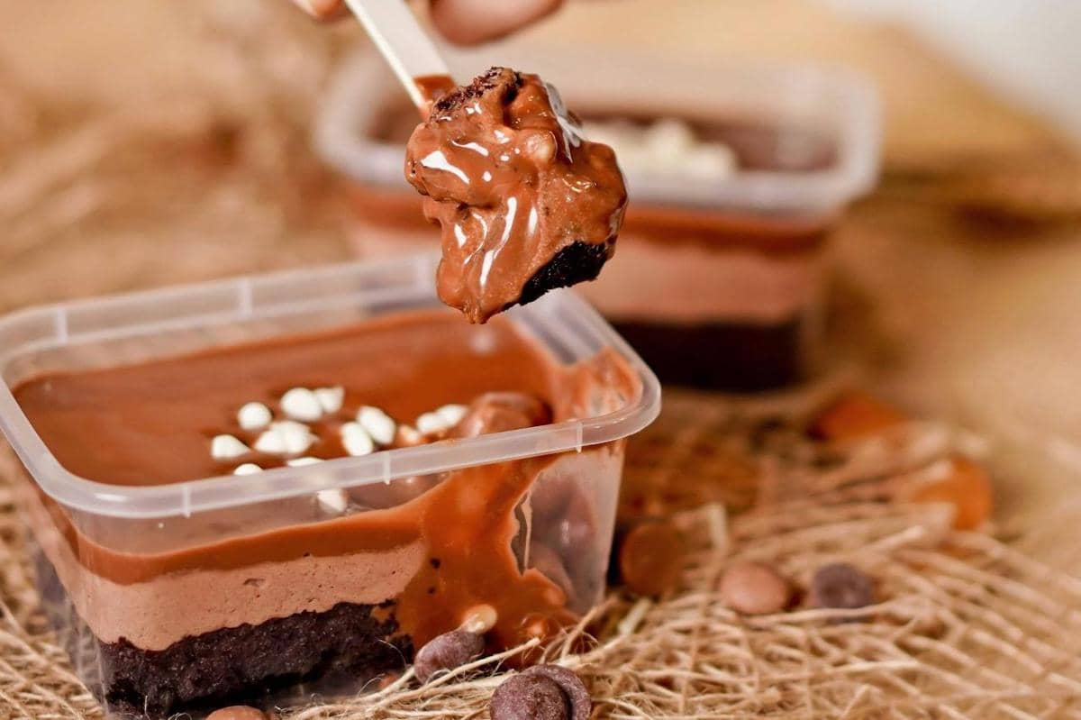 ilustrasi chocolate bread pudding