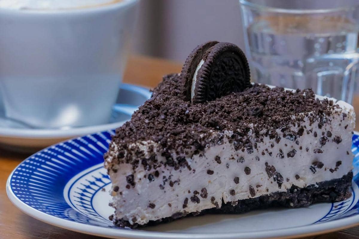 ilustrasi no-bake Oreo tart