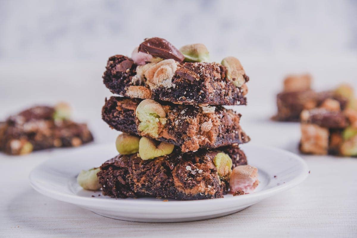 ilustrasi rocky road bars 