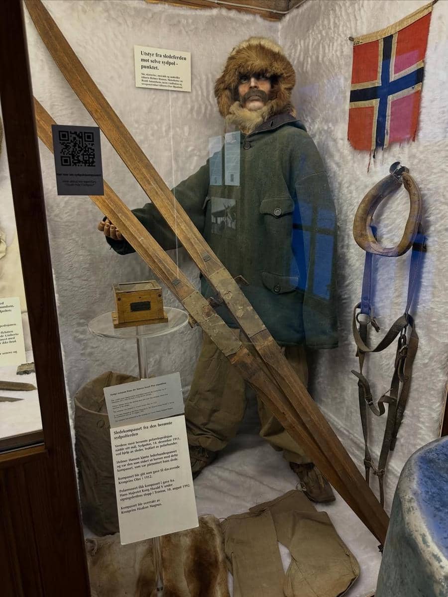 Acha Septriasa jalan-jalan di Kota Tromsø.