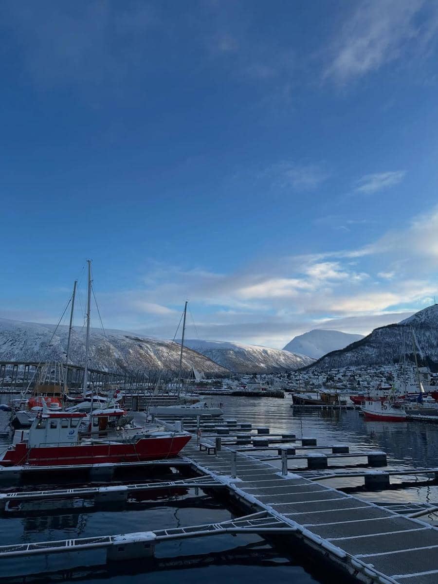 Acha Septriasa jalan-jalan di Kota Tromsø.