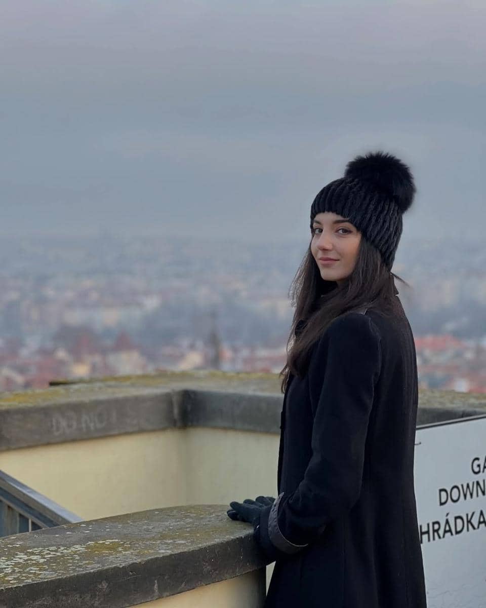 potret Monika Harutjunjanova, Miss World Armenia 2026