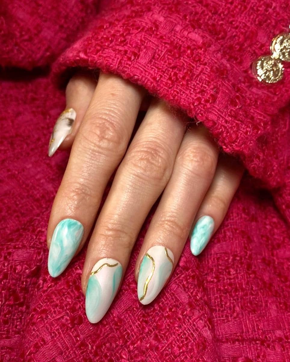 inspirasi watercolor nail art