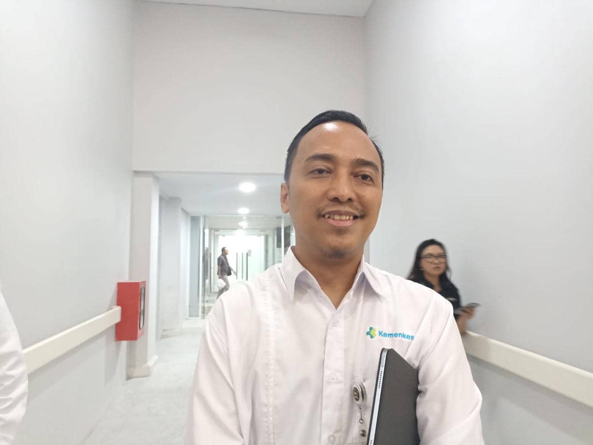 Kepala Biro Komunikasi dan Informasi Publik Kemenkes Aji Muhawarman. 