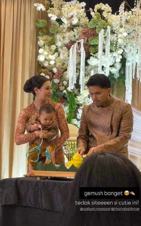 Tedak Siten Baby Arash, Anak Aaliyah dan Thariq Halilintar (instagram.com/aaliyah.massaid)