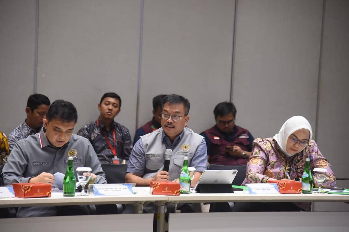 Anggota Komisi IX DPR RI Edy Wuryanto saat kunjungi KEK Batang. (Dok. DPR RI)