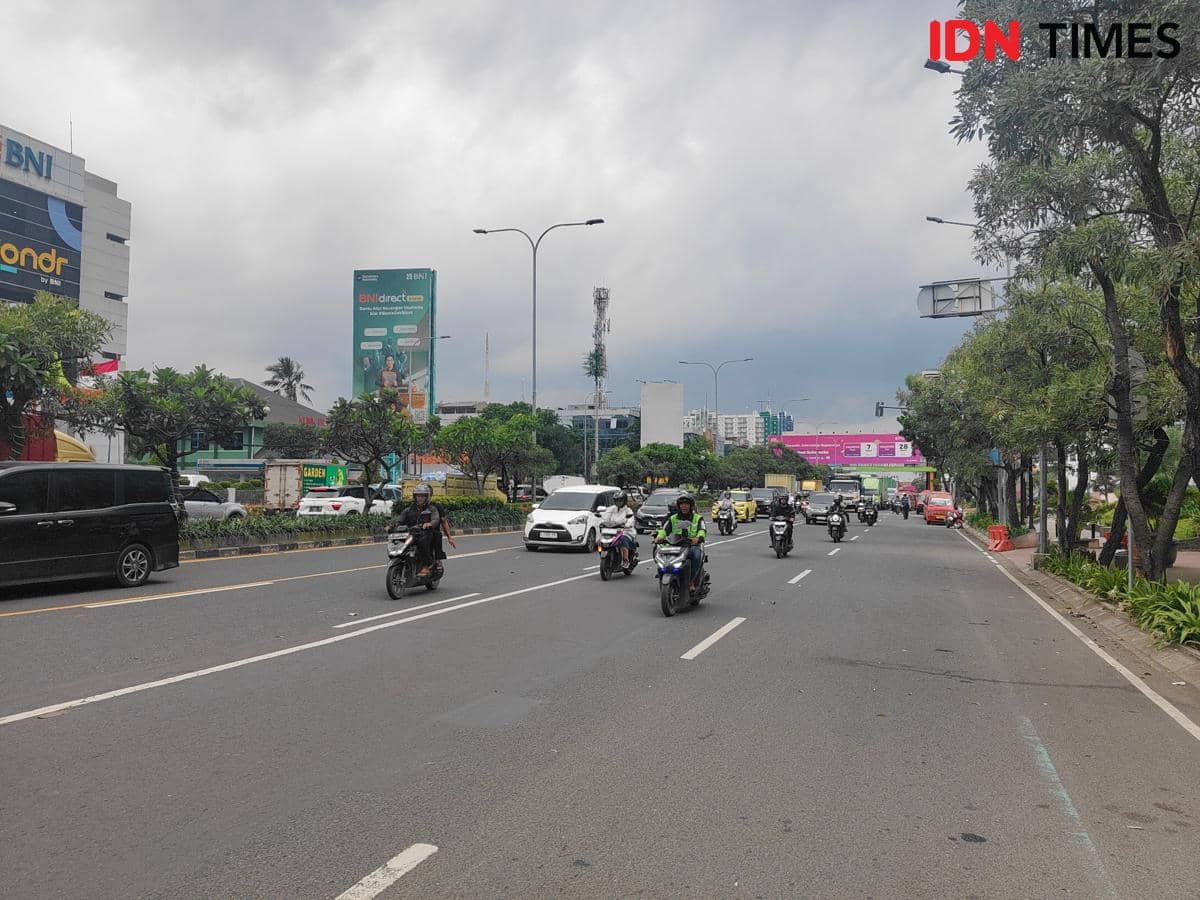 Ruas Jalan Ahmad Yani, Kota Bekasi mulai lancar. (IDN Times/Imam Faishal) 