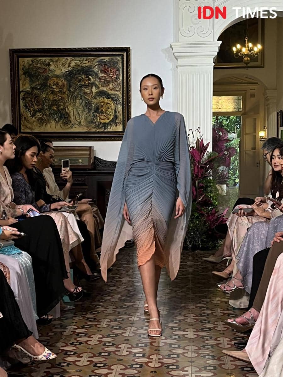 Debut dan trunk show Alia Bastamam serta ALIA B bersama Pevita Pearce pada Kamis (12/2/2026) di Cikini 82, Menteng, Jakarta Pusat (IDN Times/Nisa Zarawaki)