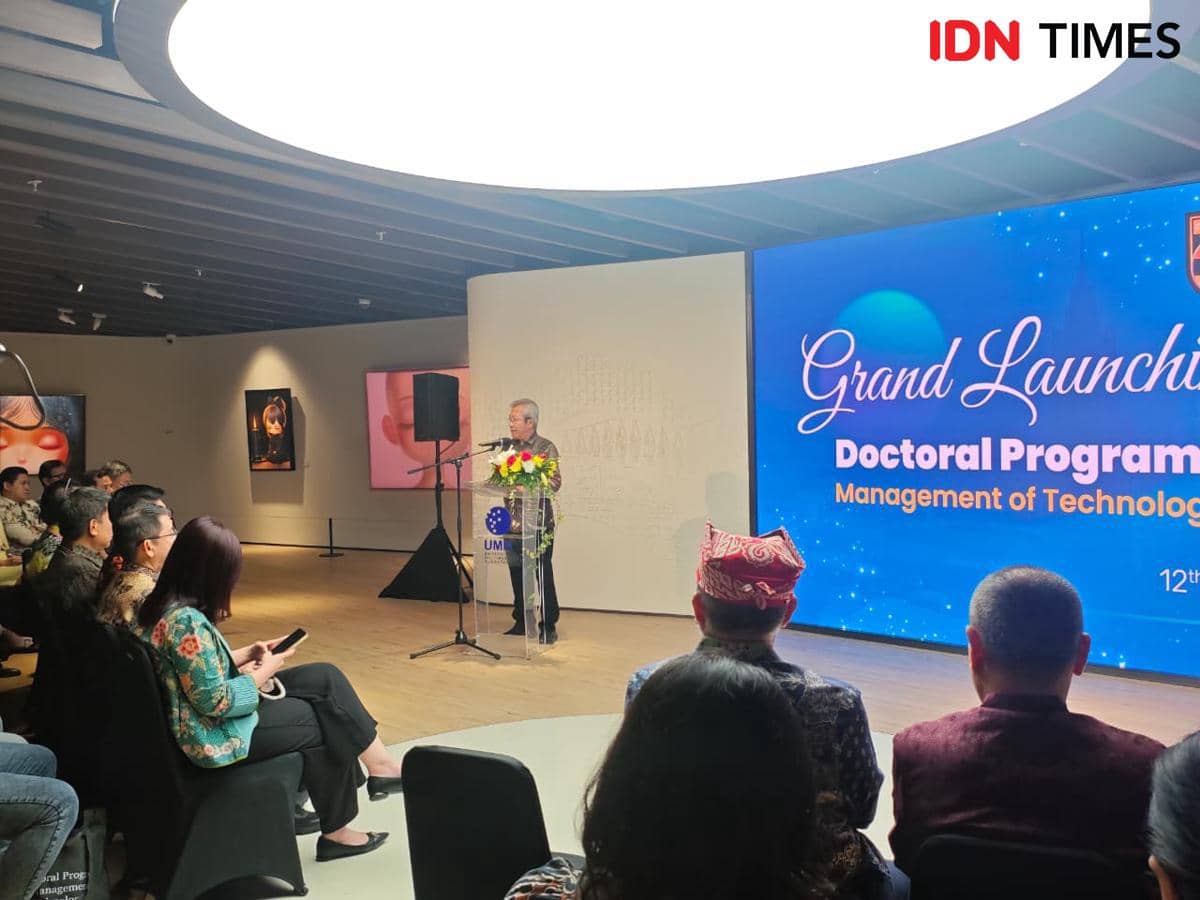 Rektor UMN Dr. Andrey Andoko dalam Peluncuran Program Doktor Manajemen Teknologi (DMT) UMN pada Kamis (12/2/2025) di Menara Kompas, Palmerah