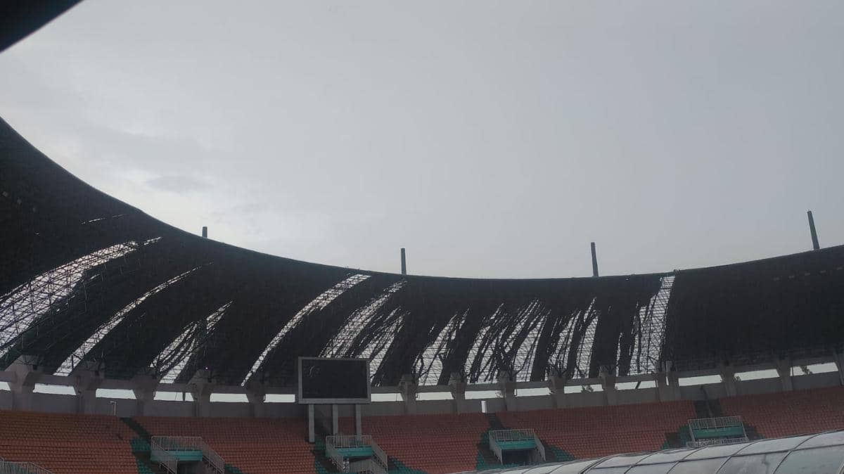 Stadion Pakansari.jpg