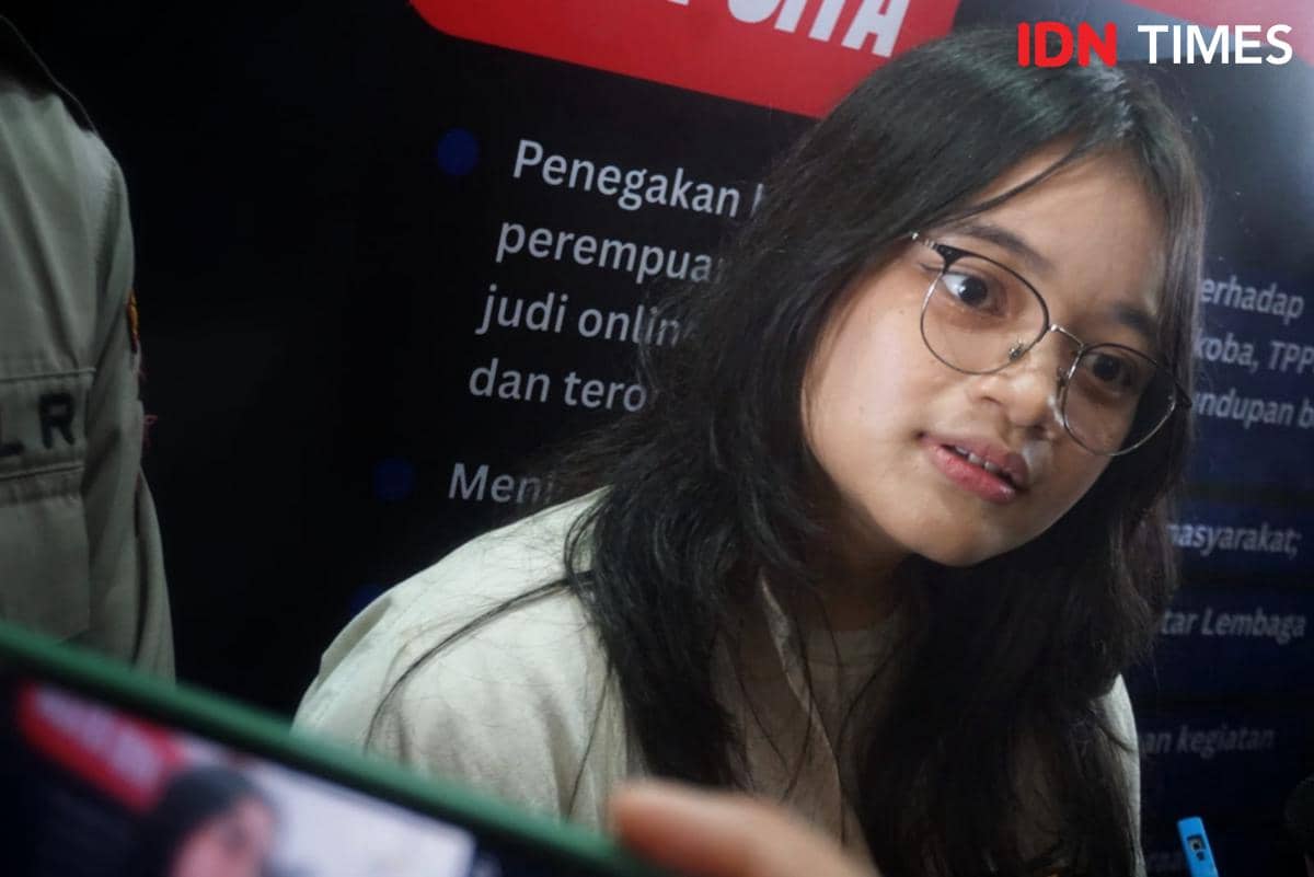 Eviana Adi'ba Agustin (21), mahasiswi asal Kendal yang melumpuhkan pelaku jambret handphone miliknya di Umbulharjo, Kota Yogyakarta.