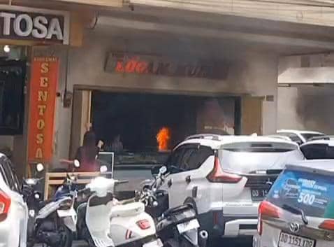 toko emas di makassar dirampok.jpeg