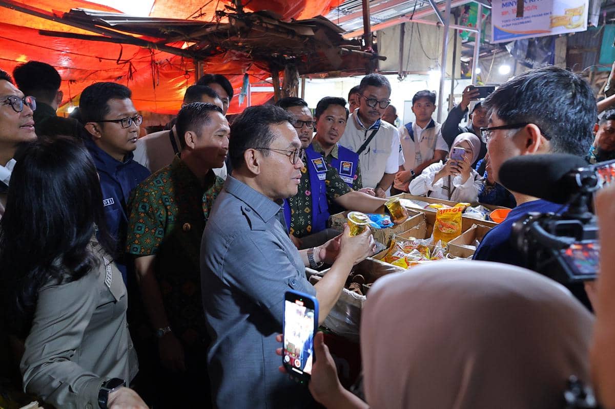 Kementerian Perdagangan tinjau harga pangan di Pasar KM 5 Palembang 