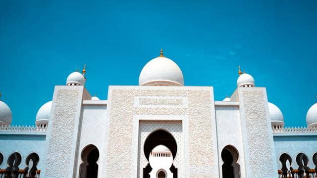 6 Masjid Cantik di Jakarta dengan Desain Unik dan Instagramable, Mana Saja?