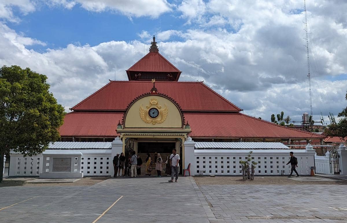 Panduan Wisata saat Ramadan, Liburan Nyaman Ibadah pun Lancar 
