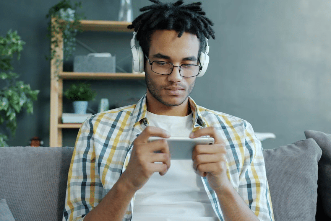 ilustrasi main game di HP