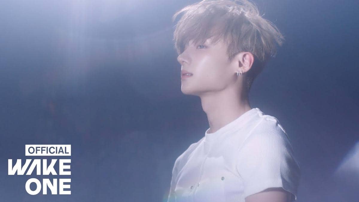 cuplikan MV lagu "FREAK ALARM" dari ALPHA DRIVE ONE