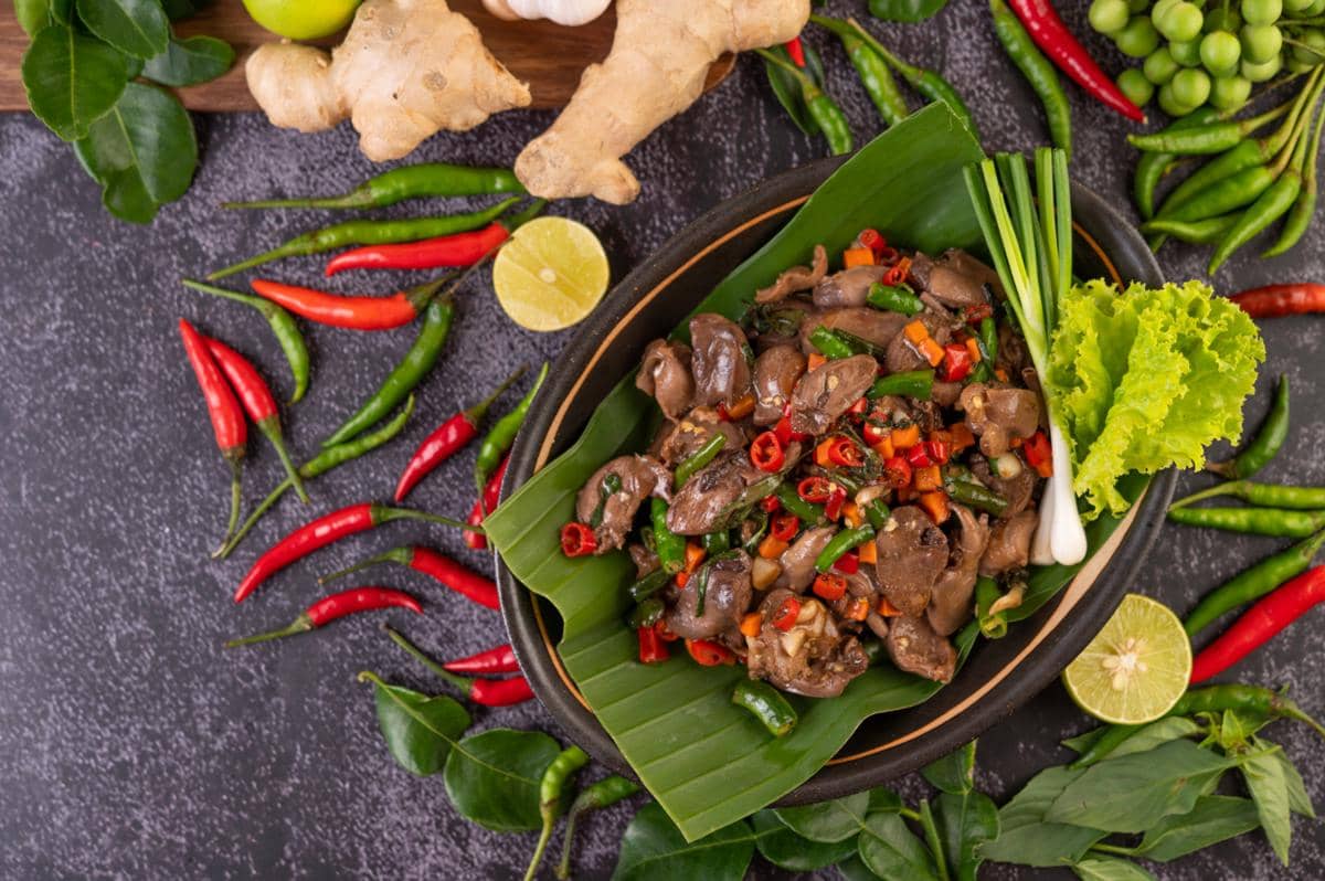 ilustrasi hati ayam tumis pedas 