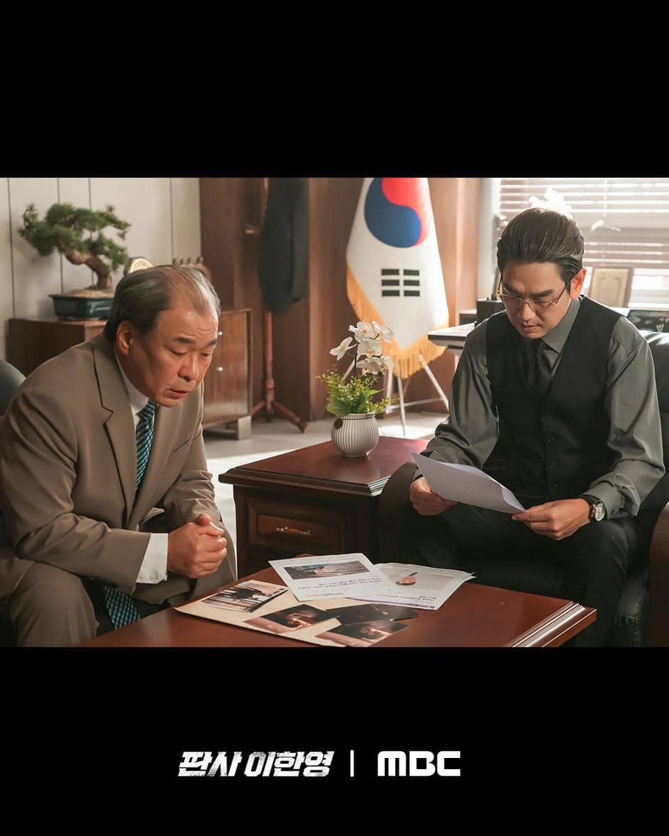 Kim Byung Choon dan Kim Tae Woo di The Judge Returns