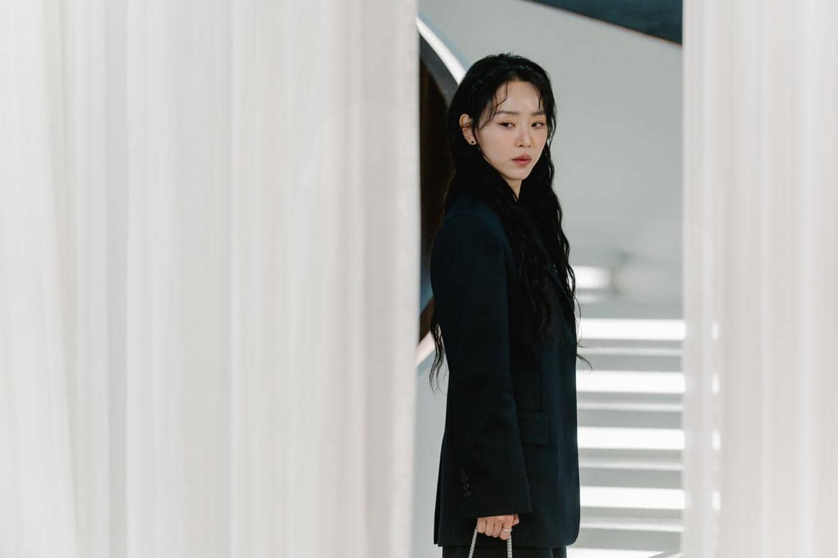 Shin Hae Sun di The Art of Sarah