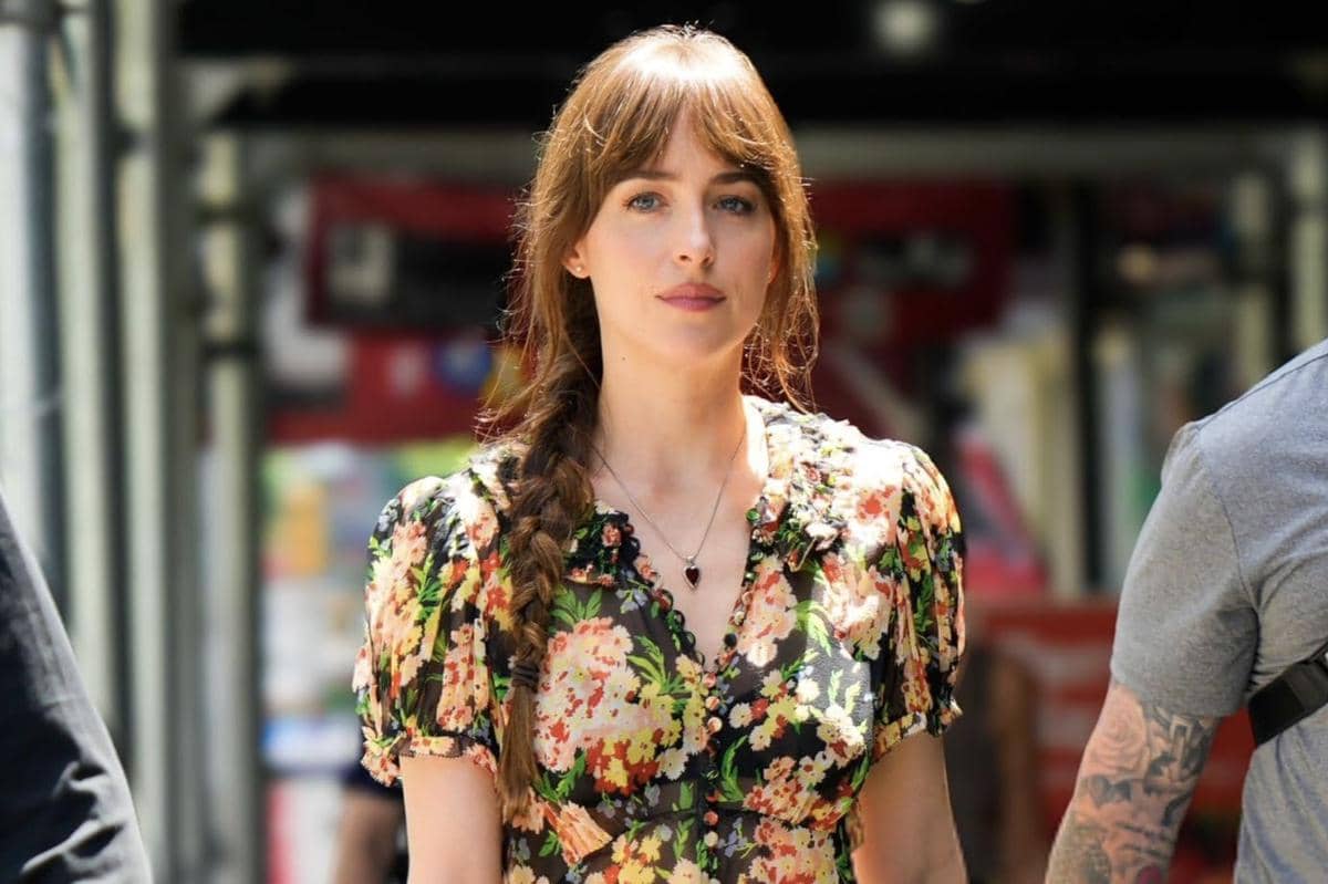 Dakota Johnson dalam Materialists.