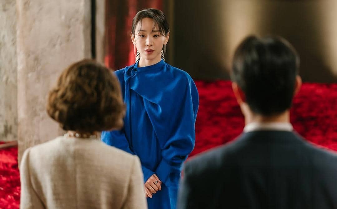 Shin Hye Sun di drama The Art of Sarah