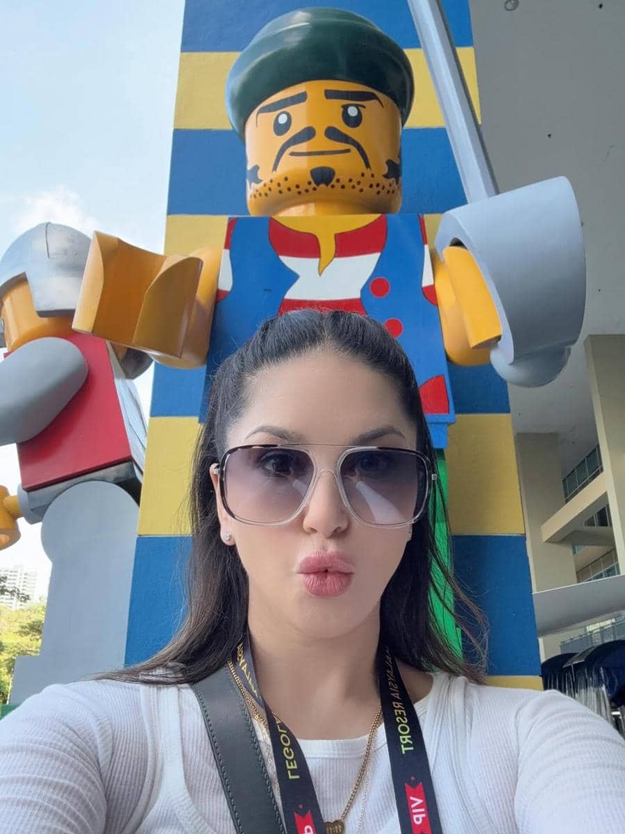 Sunny Leone