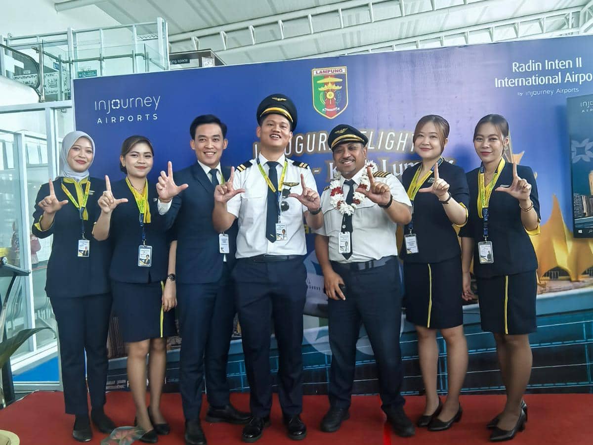 Launching penerbangan rute Lampung-Kuala Lumpur, Malaysia di Bandara Internasional Raden Inten II. 