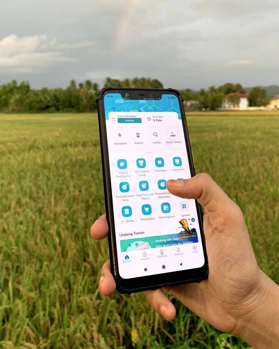 pln, listrik, petugas pln, pln mobile