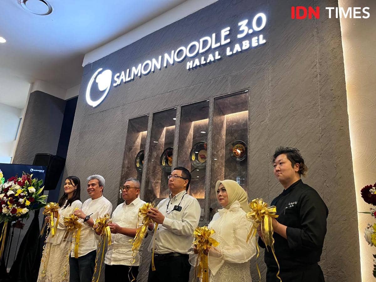 Potret peresmian Salmon Noodle 3.0 Halal, Pacific Place, Jakarta Selatan