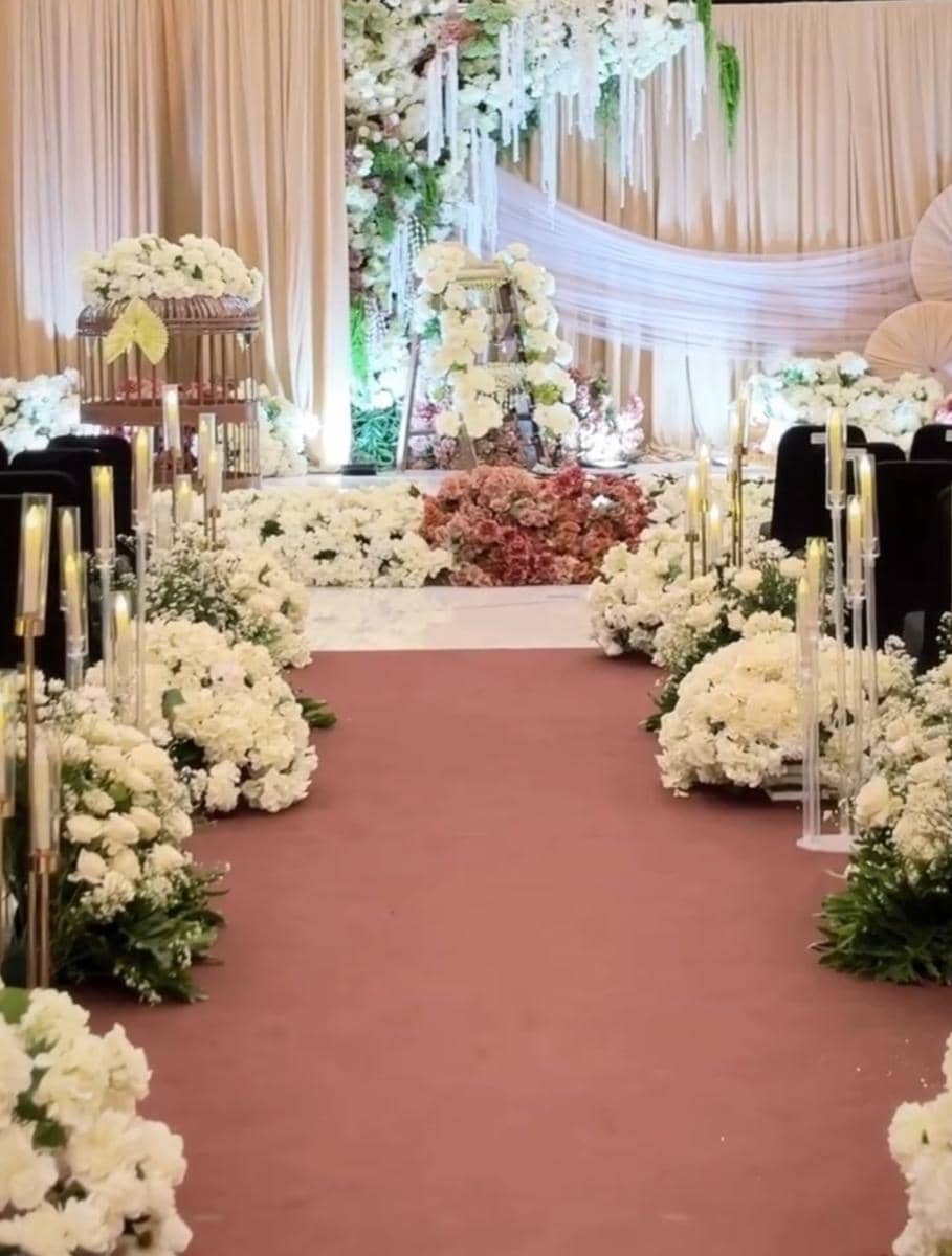 Tedak siten Arash anak Thariq Halilintar dan Aaliyah Massaid. 