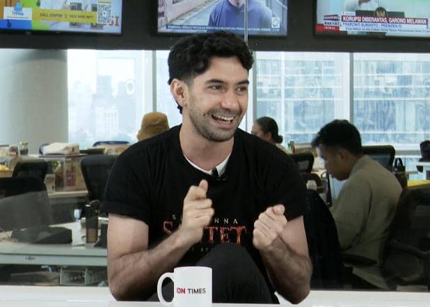 potret Reza Rahadian